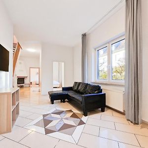 Appartement met Vier Kamers